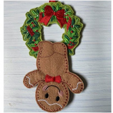 Hanging Ginger Wreath