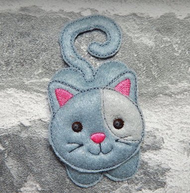 Curly Tail Cat Hanger